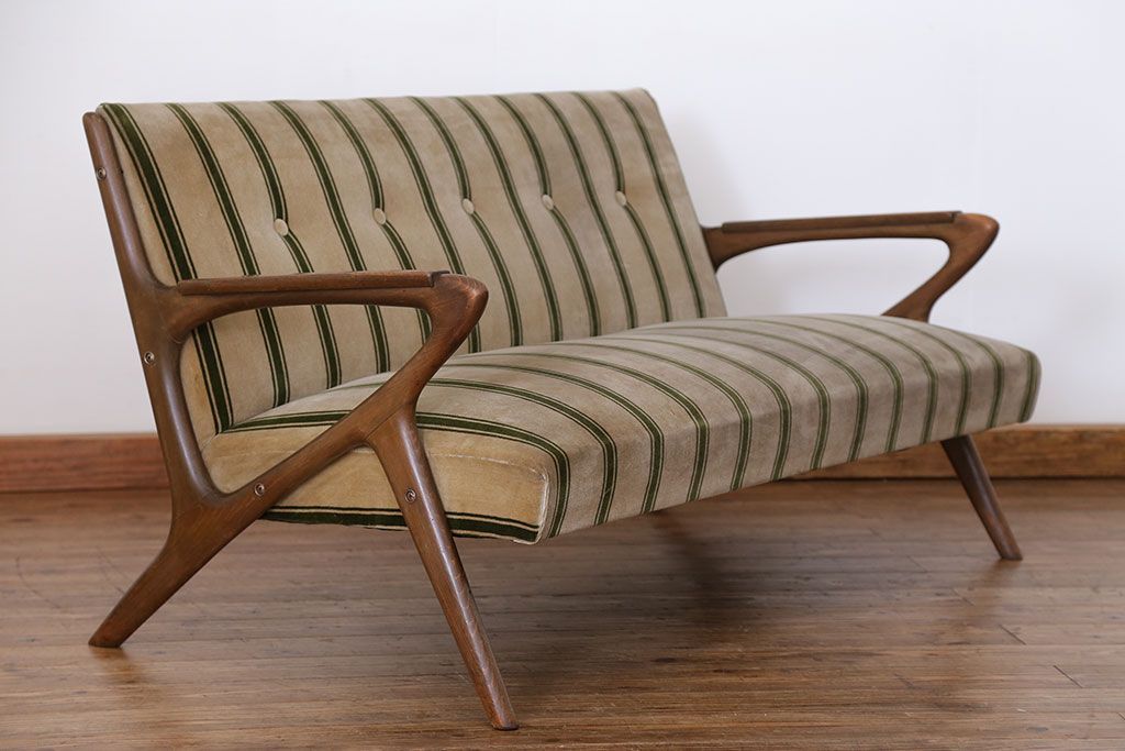 ✦1960-1970✦ 昭和レトロ 木製脚 ミッドセンチュリー 2人掛け
