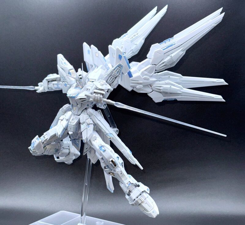 限定ガンプラ『MGEX 1/100 ストライクフリーダムガンダム [TWILIGHT