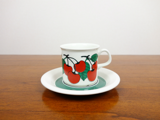 ARABIA/アラビア Kirsikka/キルシッカ デミタスカップ＆ソーサー 001