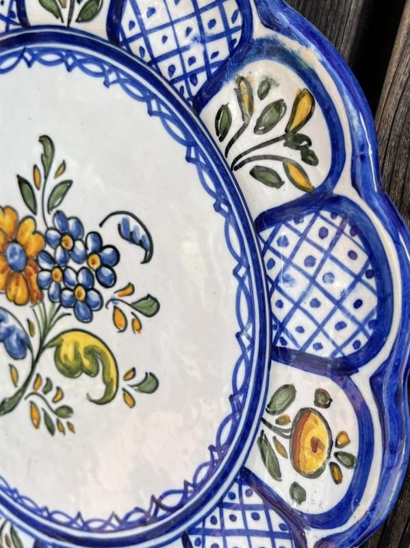 送料込】スペイン陶器 タラベラ焼の絵皿 ハンドメイドでしっかりした