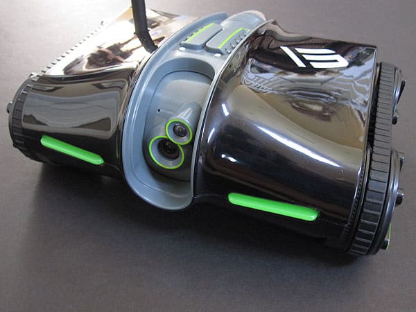 Review: Brookstone Rover 2.0 App-Controlled Wireless Spy Tank