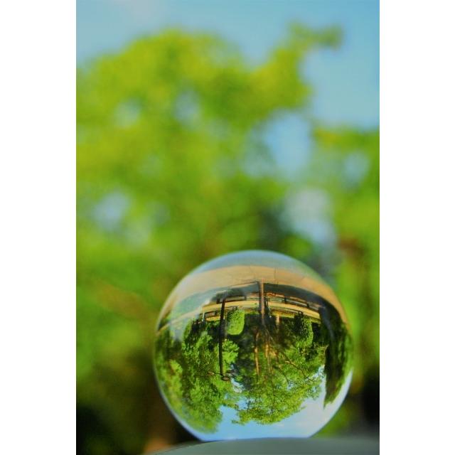 クリスタルボール 80mm クリスタル台座付き 撮影 無色透明 人工水晶玉