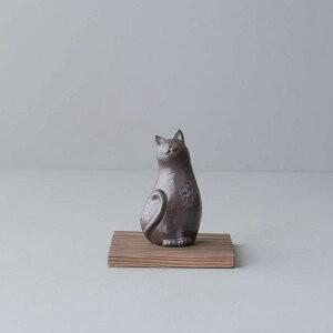 お香立て 猫 ネコ 茶色 黒 銀色 博鳳堂 炭谷三郎商店 鉄 線香立て 棒香