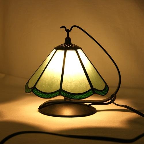 ステンドグラス吊り下げミニランプ・8面体（緑） : ステンドグラス