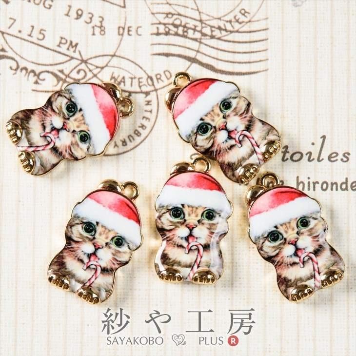紗や工房 チャーム イラスト クリスマス猫 金 約23mmx14mm 5個 ピアス