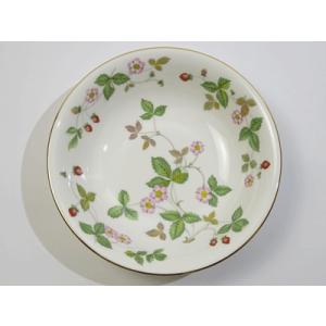 アウガルテン シンプルブーケ プレート19cm(シェイプ001) スイセン