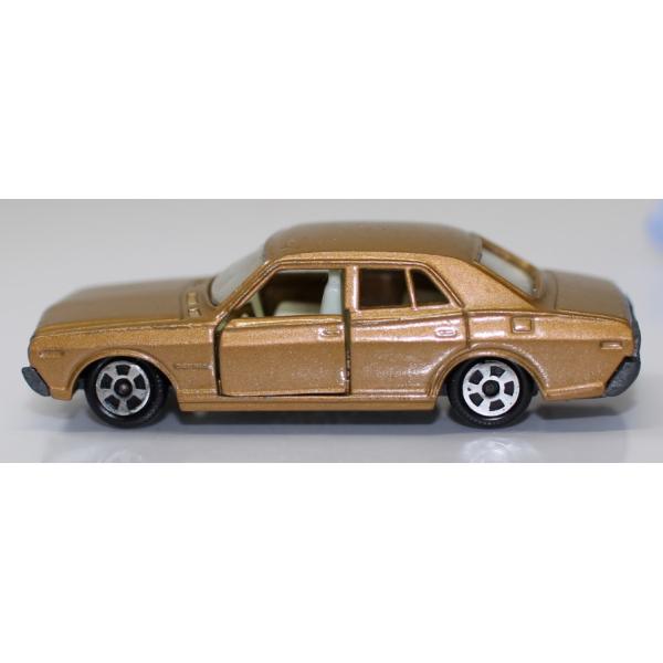 USED】ホンコン製トミカ 黒箱 箱無し 日産セドリック 33-1 1Bホイール