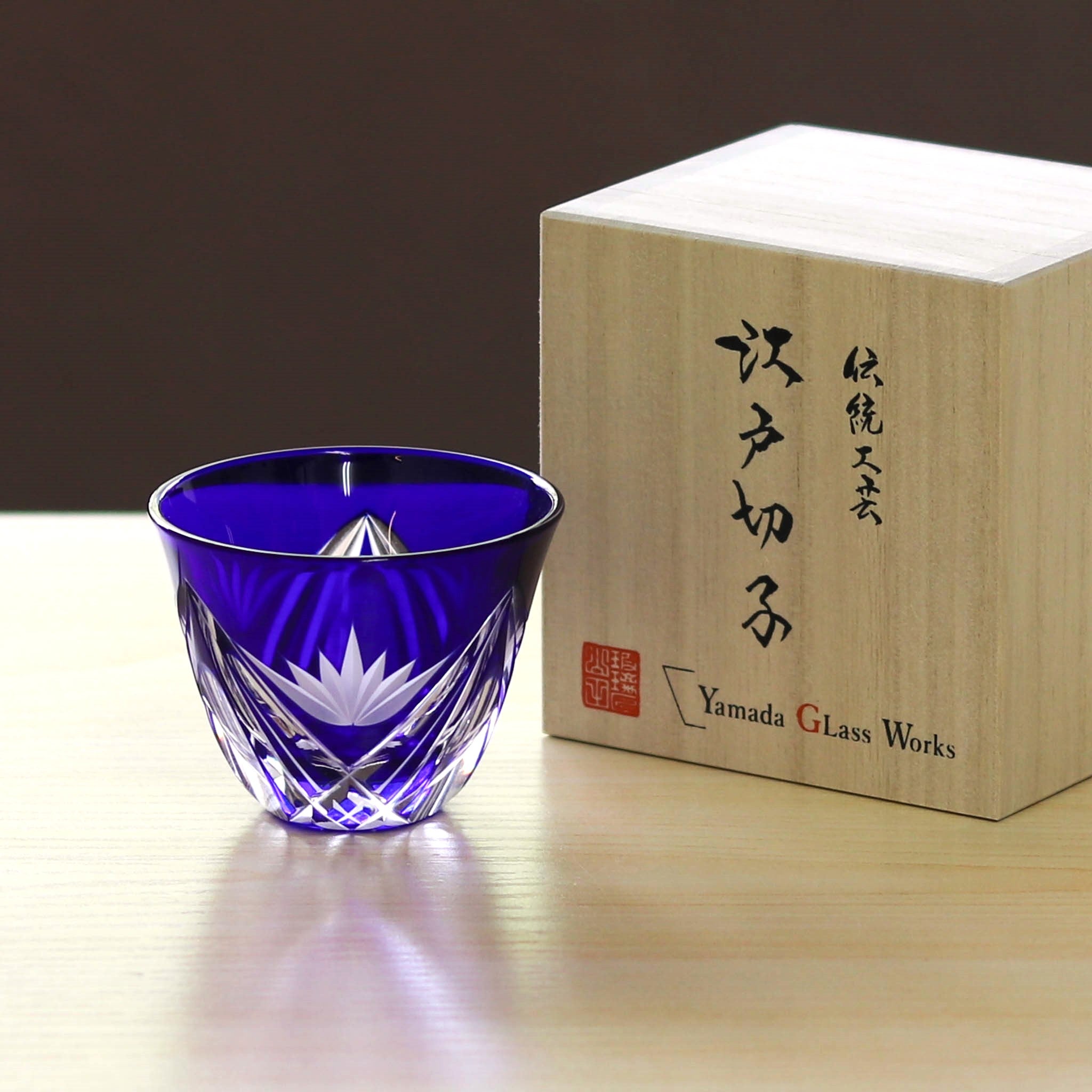 EK-YD-85_4.jpg?v=1712544473&