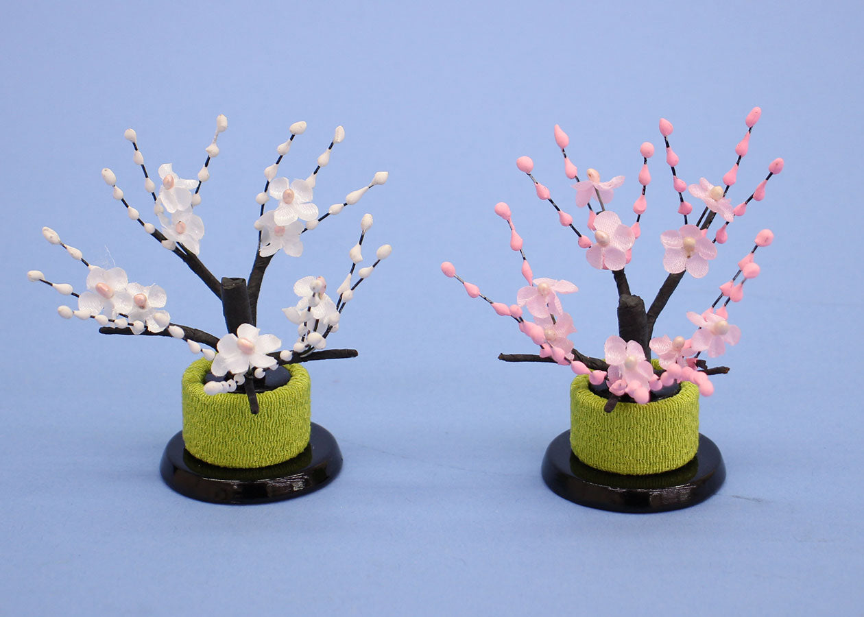 雛人形用紅白梅 高さ 8.0cm8号 光彩 – 寿鳳人形の東芸