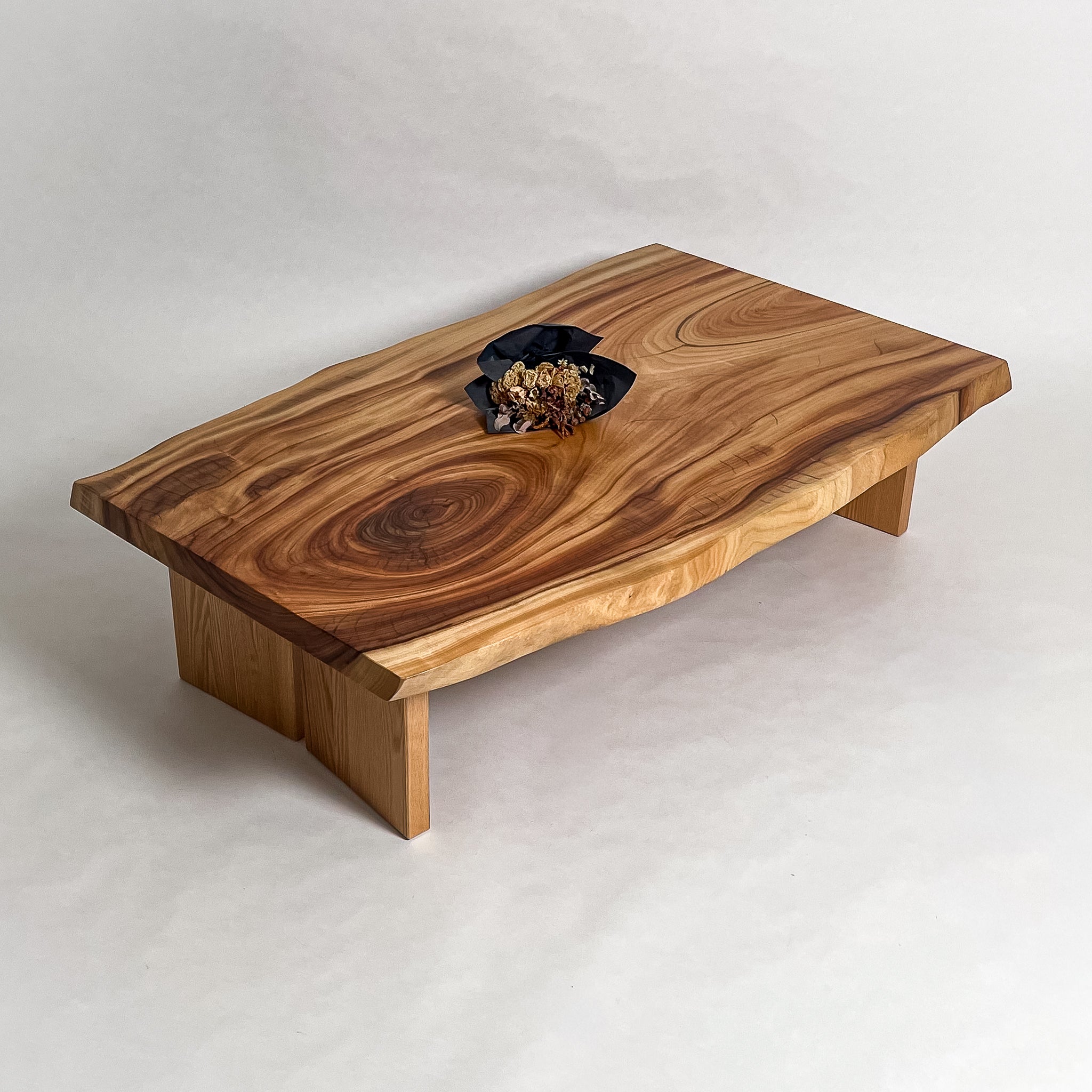 楠(くす)一枚板テーブル｜【公式】KIDO MEIMOKU（鬼童銘木） – 【公式