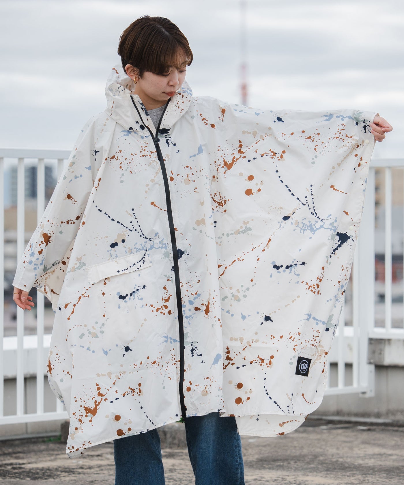 キウ レインポンチョ デイリー K319 – KiU公式オンラインショップ