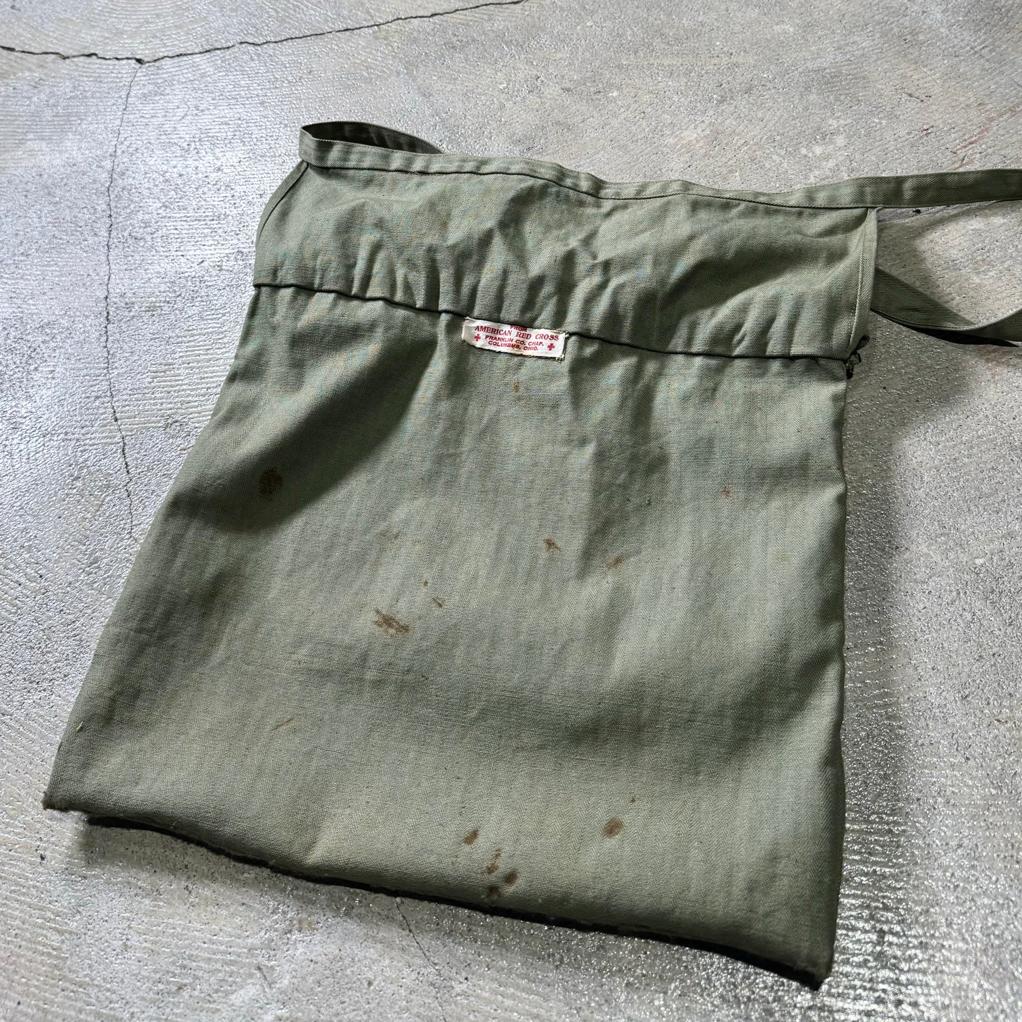 1940's AMERICAN RED CROSS APRON BAG – LEAD