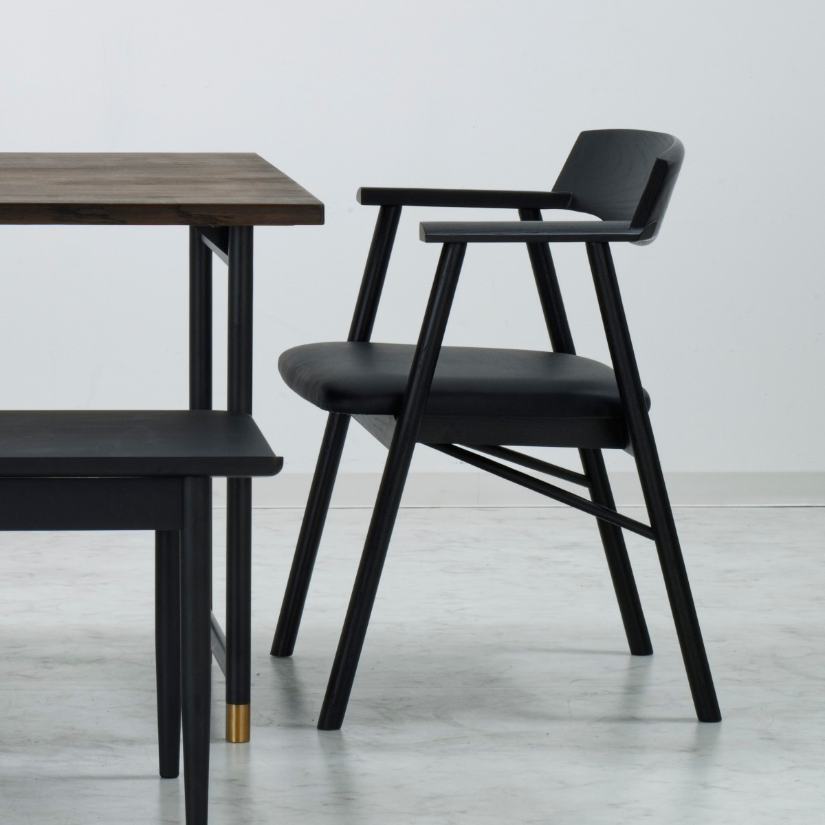 ダイニングチェア 座面高44cm GEOチェア レッドオーク材 ブラック