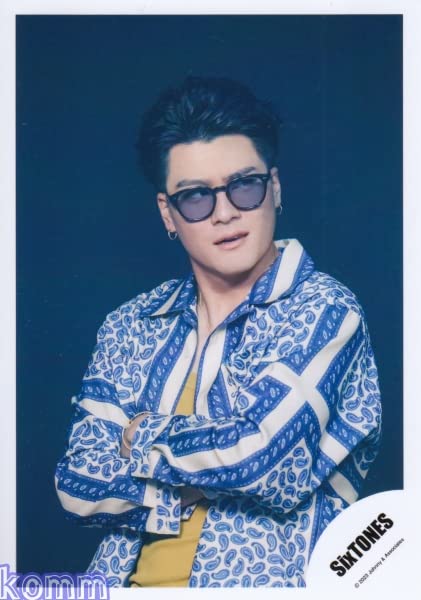 Amazon.co.jp: Six TONES 公式 生 写真（森本慎太郎）ST00989 : おもちゃ