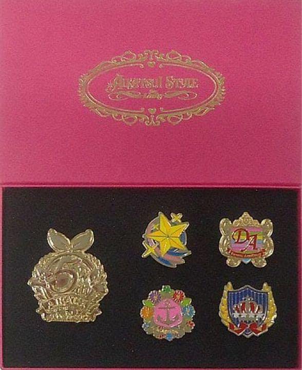 Amazon.co.jp: アイカツ！5周年記念ピンバッジセット AIKATSU!STYLE