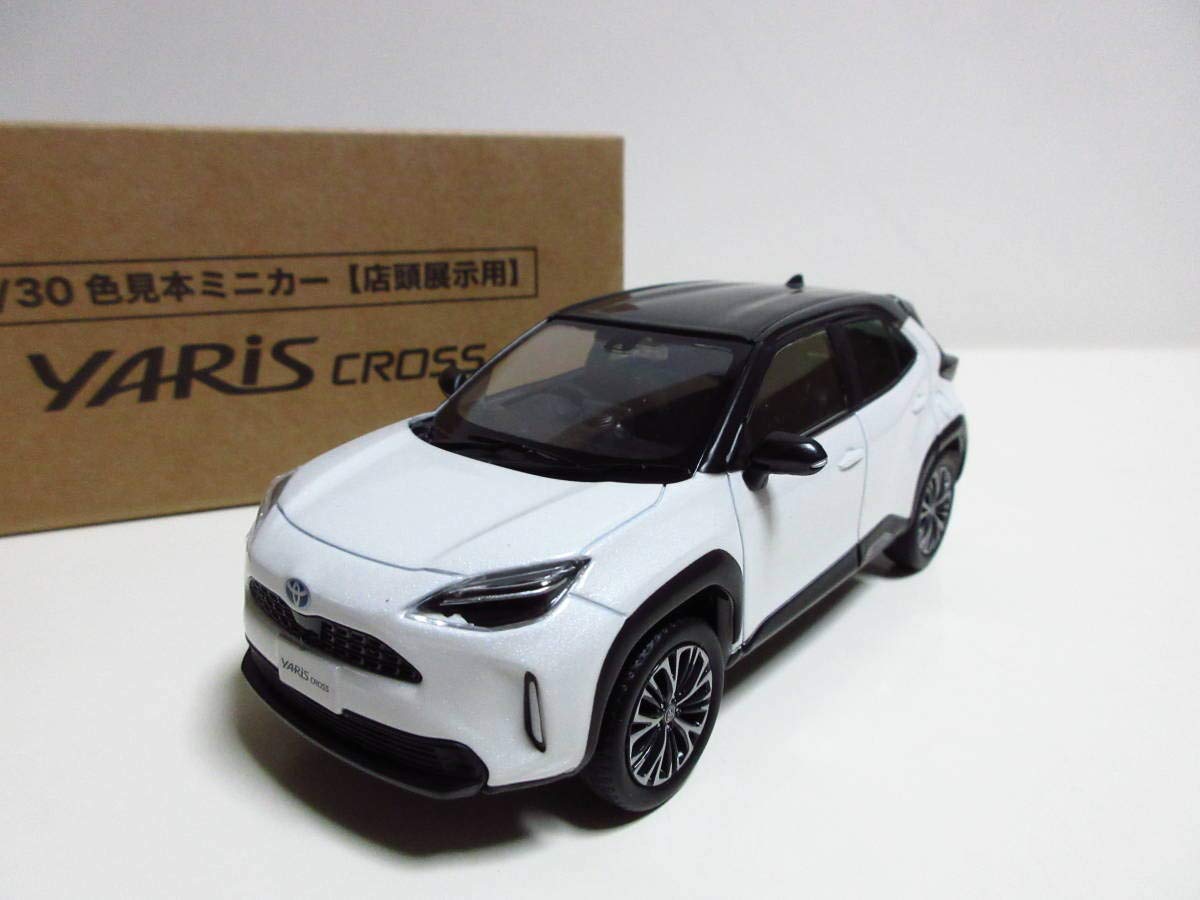 Amazon | 1/30 トヨタ 新型ヤリスクロス YARIS CROSS 2020 非売品