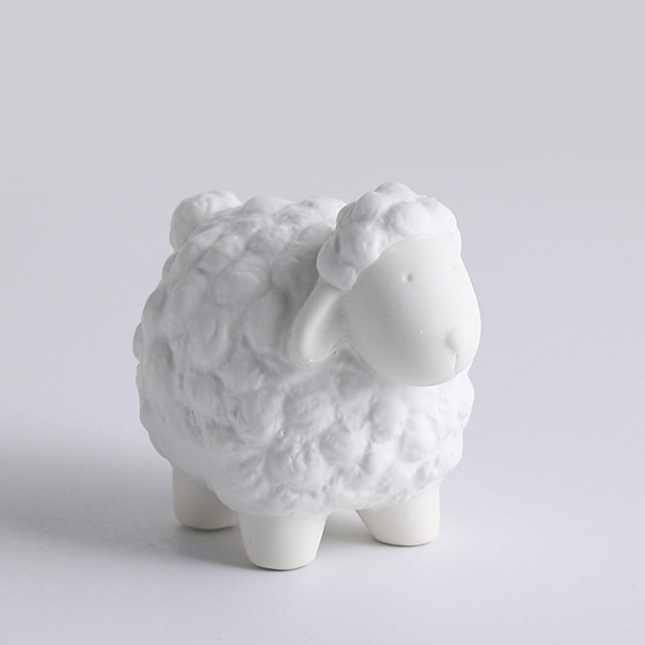 Amazon.co.jp: 羊のオブジェ、陶器、北欧、インテリア、置物、工芸品