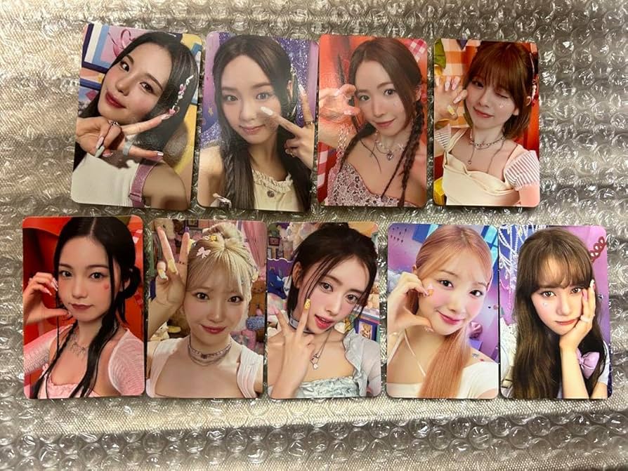 Amazon.co.jp: NiziU Press Play 封入トレカ 18種 コンプリート : おもちゃ