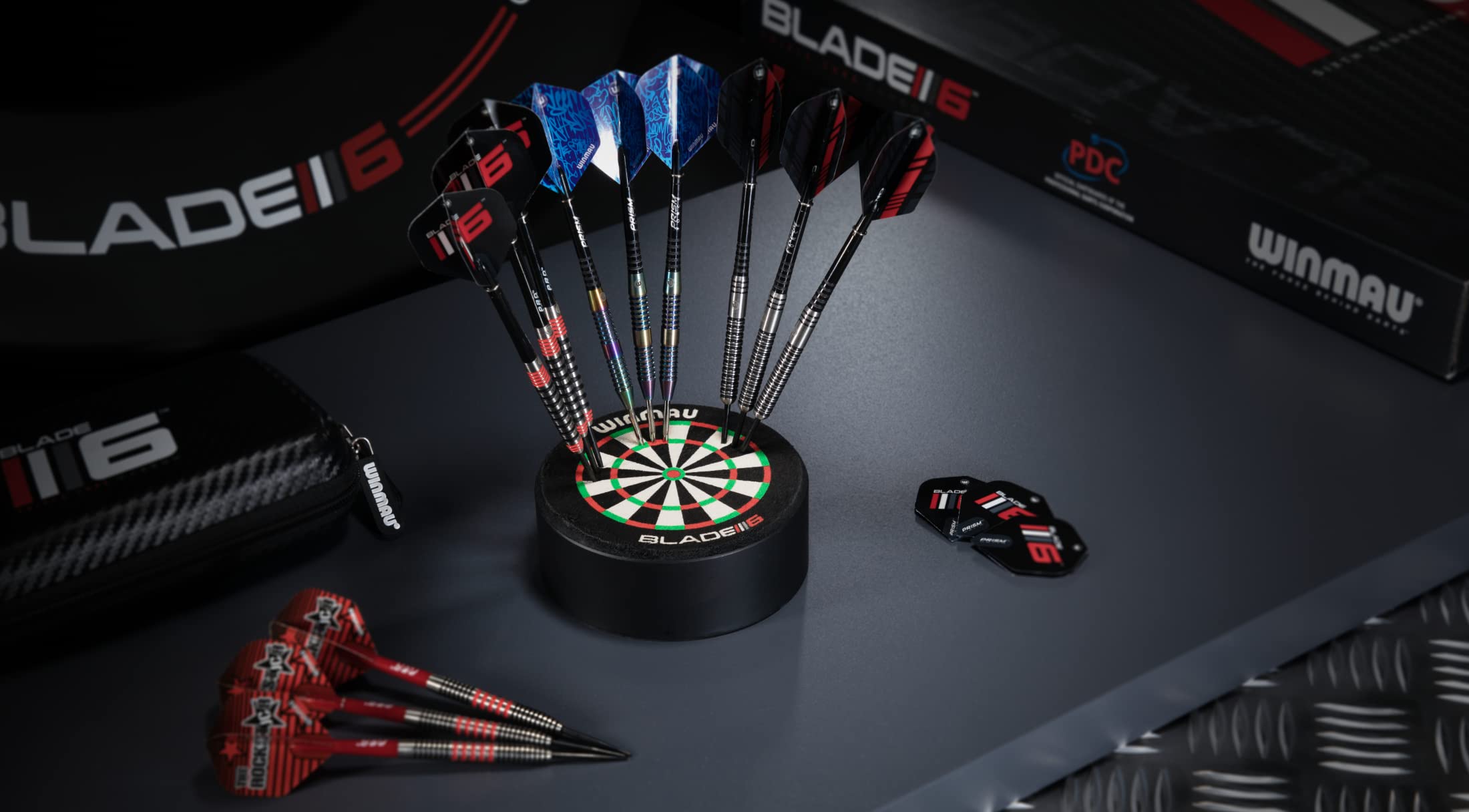 Amazon.co.jp: Winmau Blade 6ダーツドック : ホビー