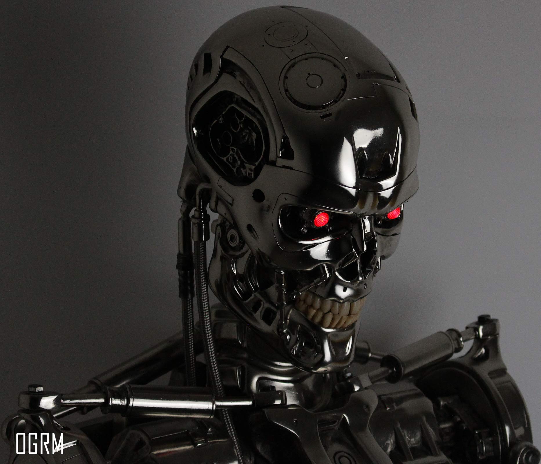 Amazon.co.jp: ターミネーター2 1/1スケール T-800 エンドスケルトン