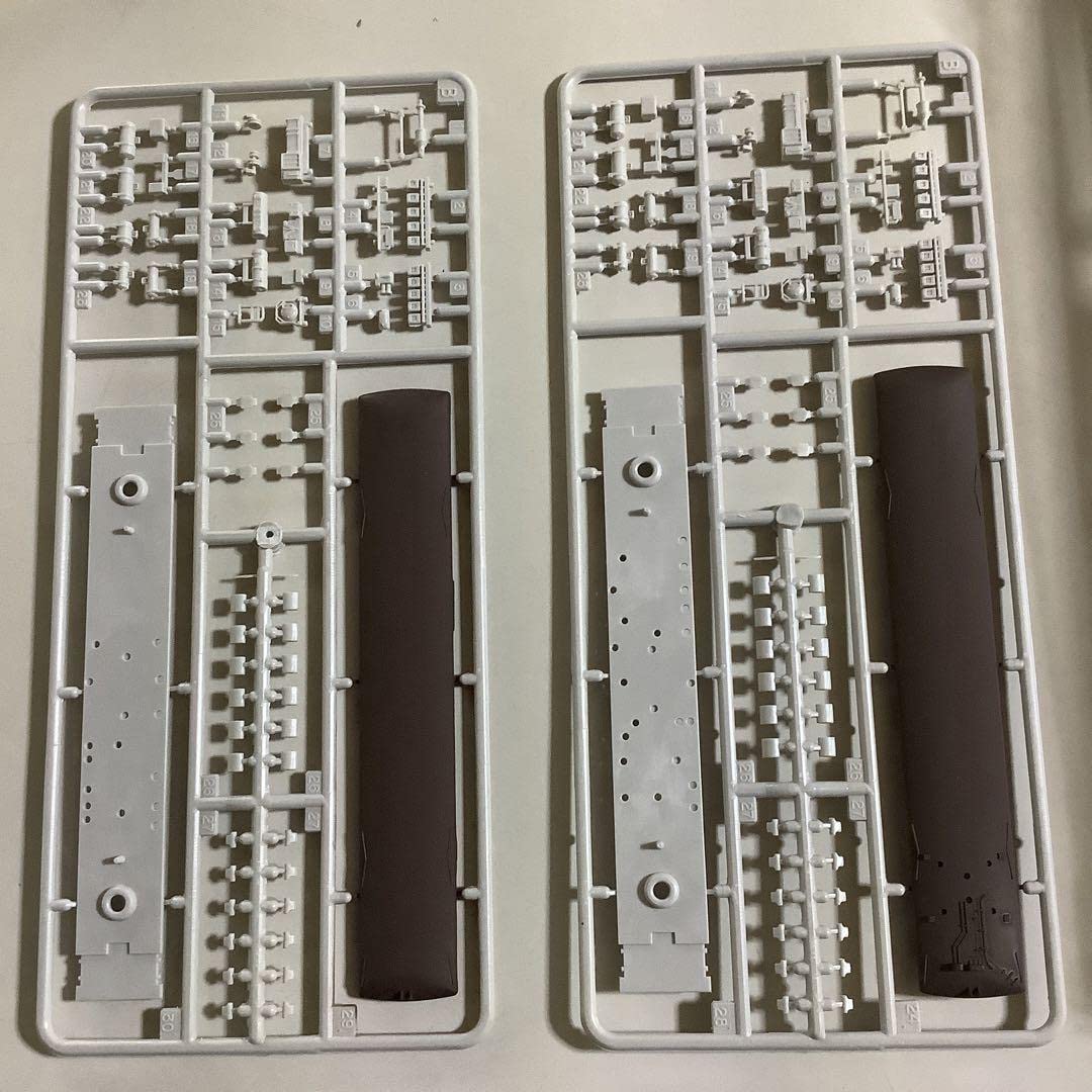 Amazon | 限定品！名鉄3800系車体 赤色屋根塗装済キット 2両セット