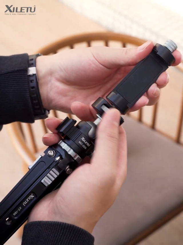 Amazon | XILETU ミニ三​​脚金属製スマートフォン三脚コールドシュー