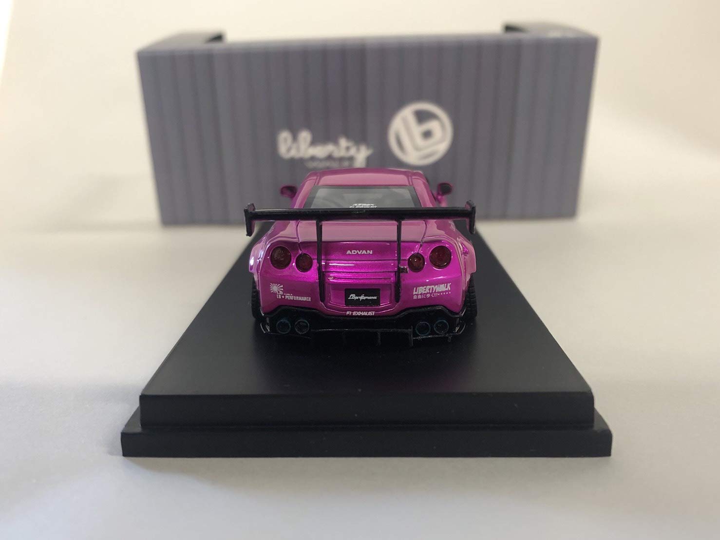 Amazon | ミニカー LIBERTY WALK LB-WORKS 1/64 フラッシュピンク GTR