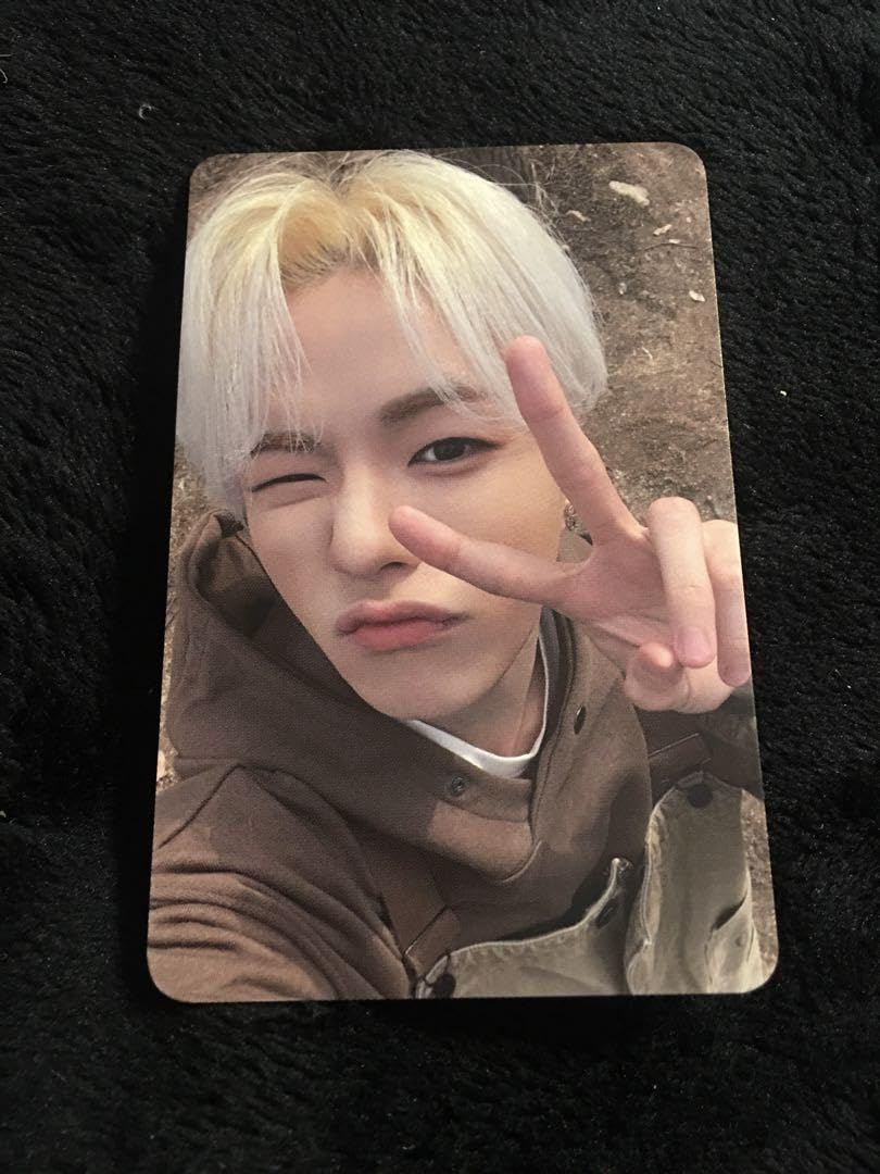 Amazon.co.jp: TREASURE ジェヒョク CROCS クロックス 韓国限定 特典