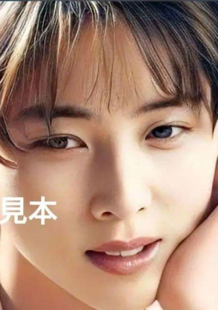 Amazon.co.jp: ZARD 坂井泉水 蒲池幸子 写真L版 アップ : おもちゃ