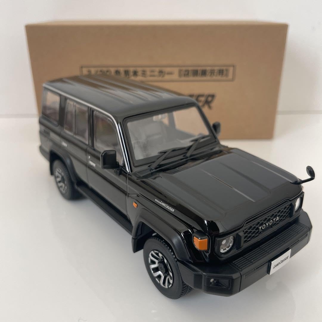 Amazon.co.jp: 新型ランドクルーザー70 ミニカー カラーサンプル