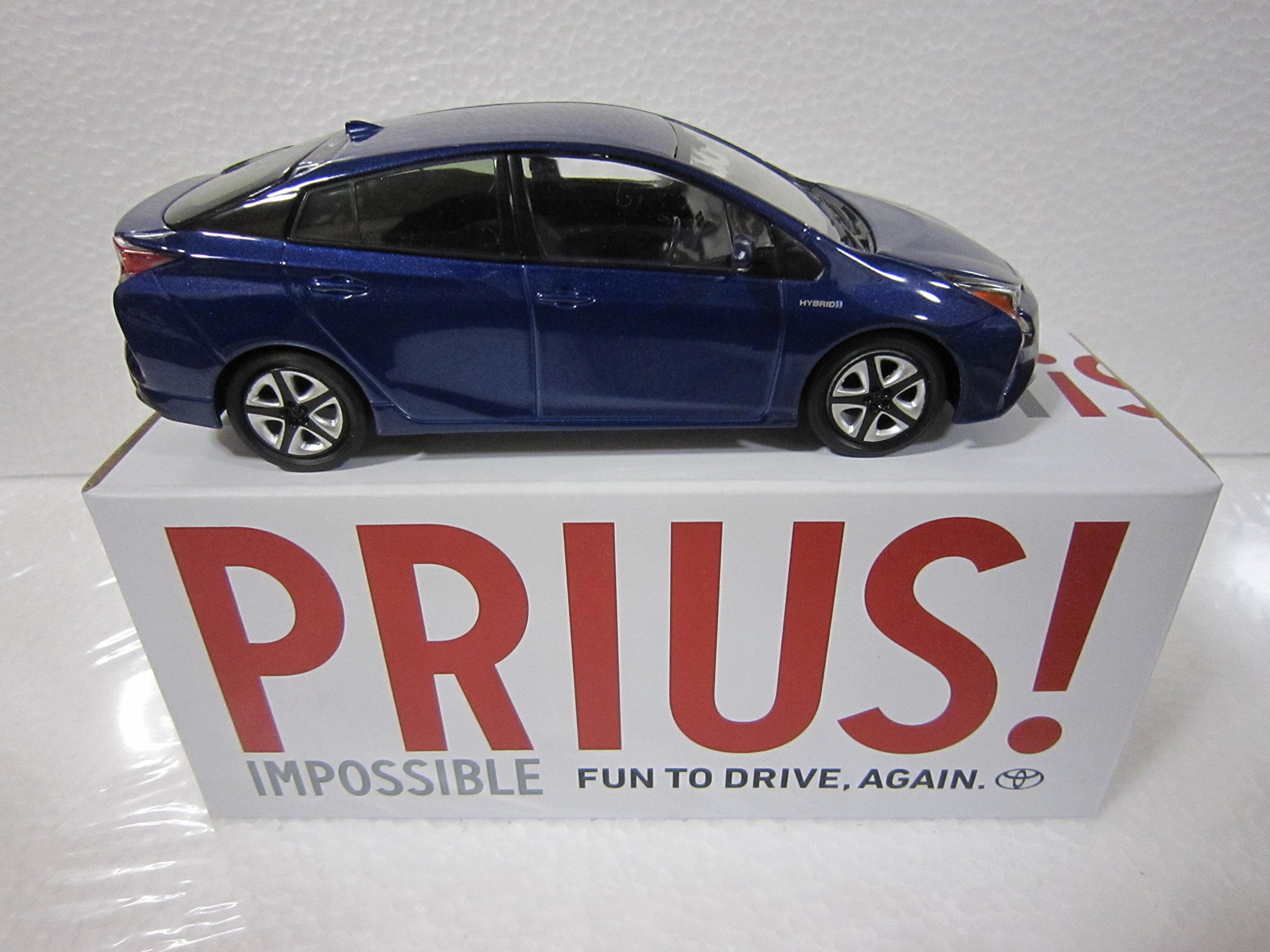 Amazon | トヨタ 1/30 オフィシャルミニカー 新型プリウス カラー