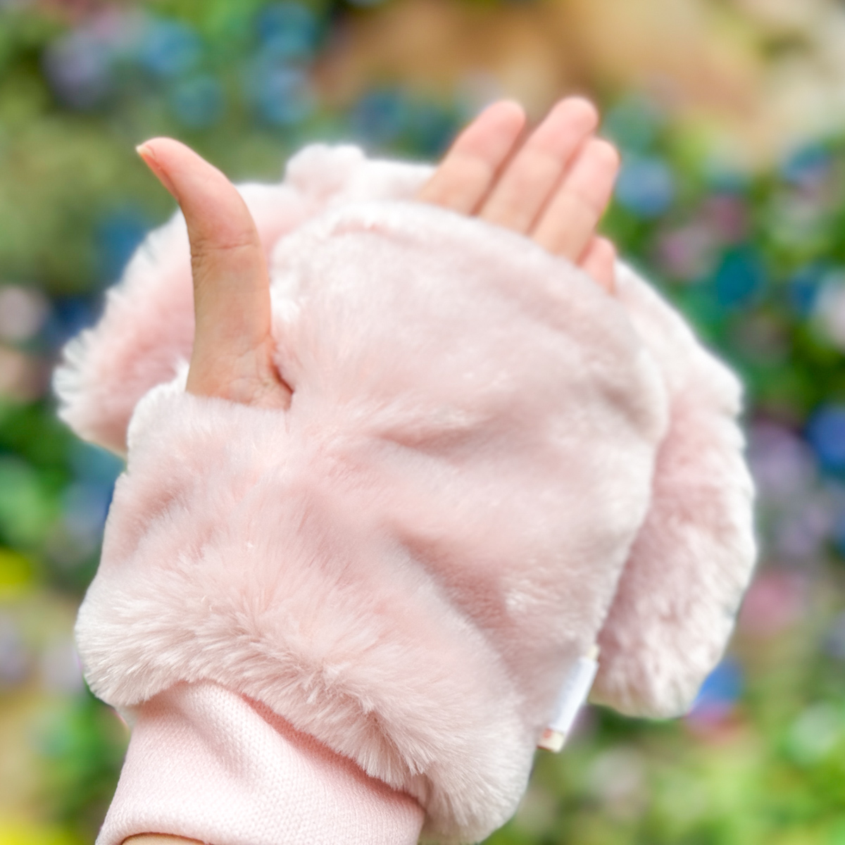 手袋・マフラー・パーカー・キャップ！東京ディズニーシー2024秋冬