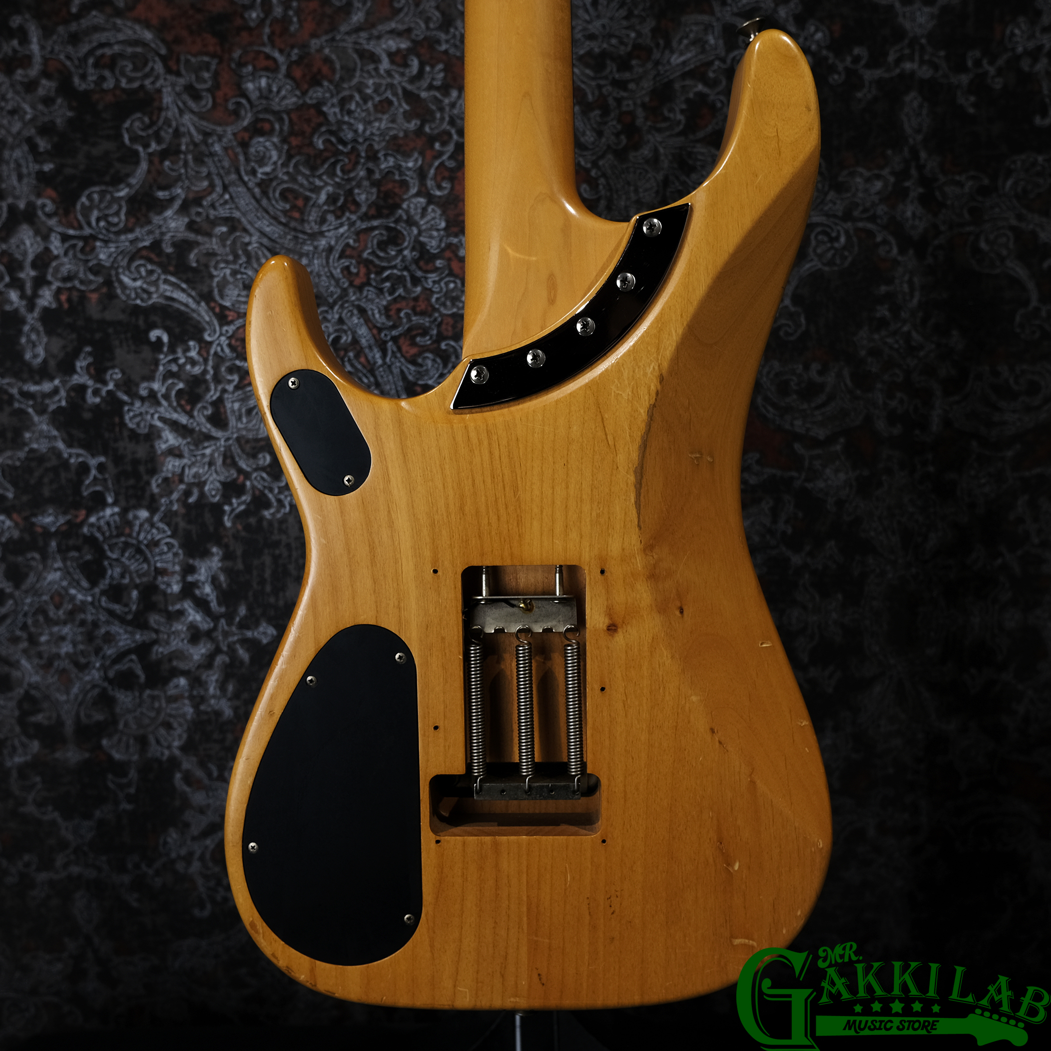 Washburn N4-NAT Nuno Bettencourt Signature Model | 札幌の楽器屋