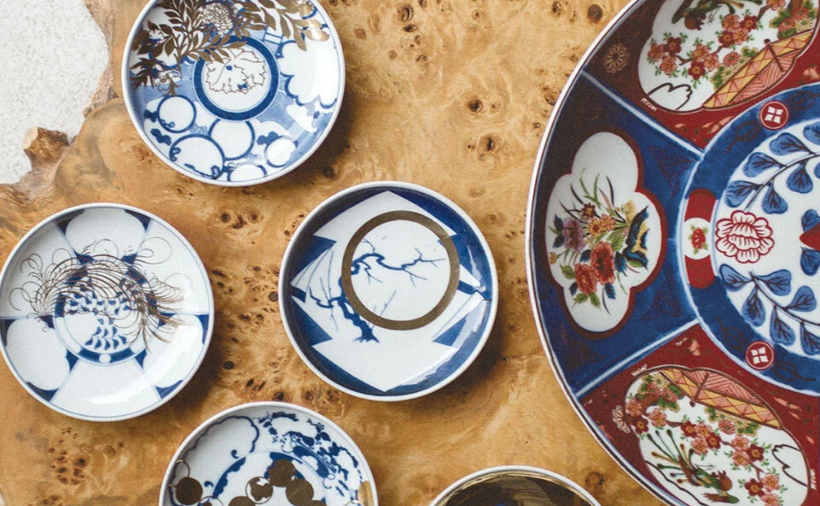 有田焼の絵付けを現代的解釈で。不完全という名の豆皿コレクション