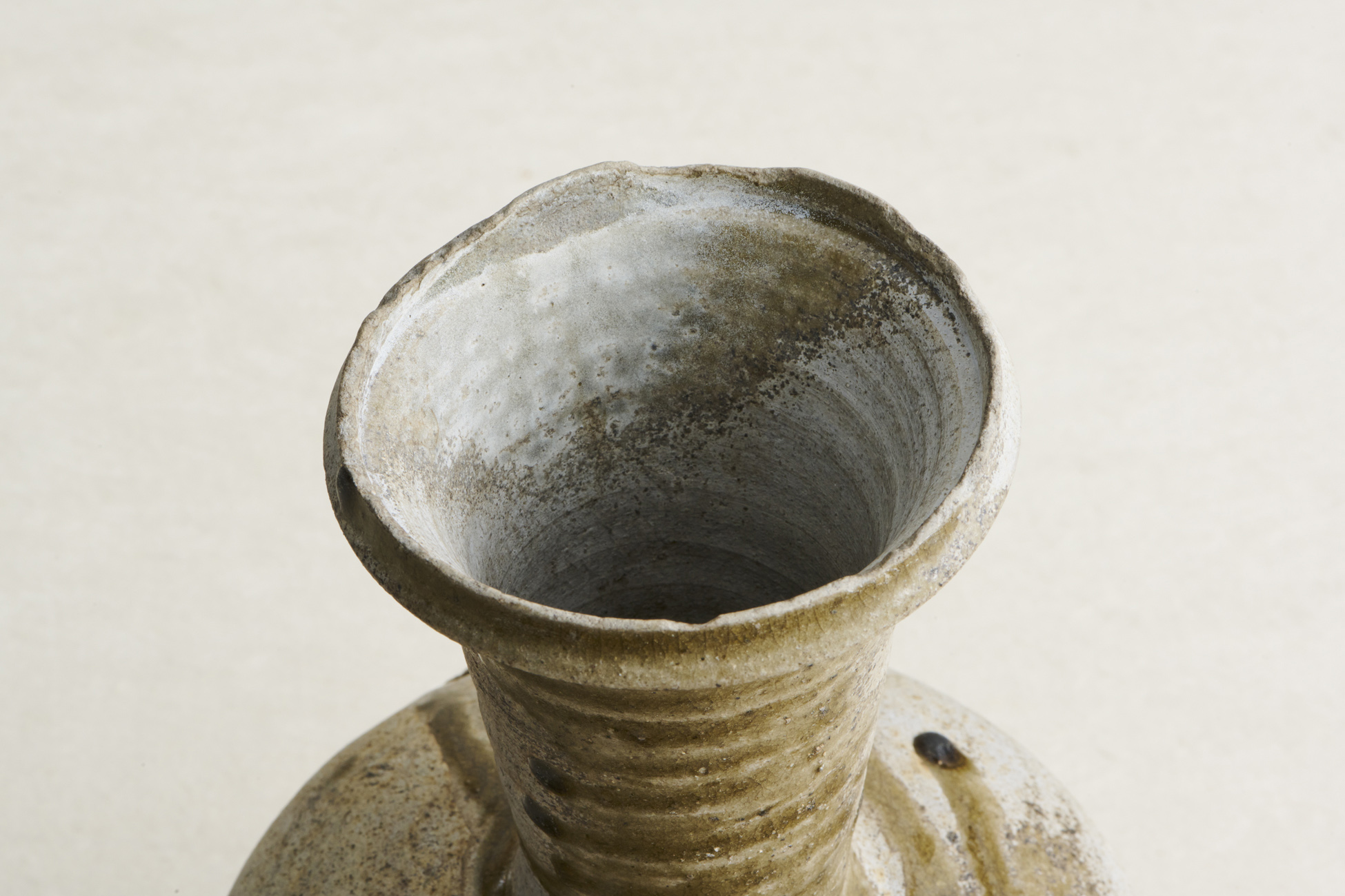 猿投長頸壺 – 古美術中上