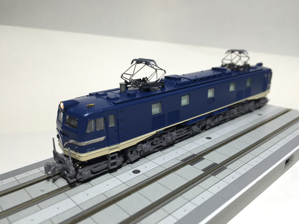 KATO EF58 特急色をちょっこり弄る | NGaugeJP - 横濱模型 | 鉄道模型