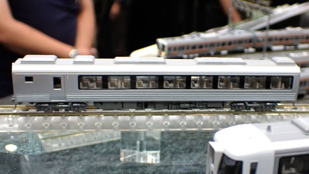 KATO キハ85系 4両増結セットB 品番：10-1888 | NGaugeJP - 横濱模型