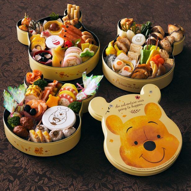 ミッキーフェイスのお重がインパクト抜群！“ディズニーおせち”で素敵な