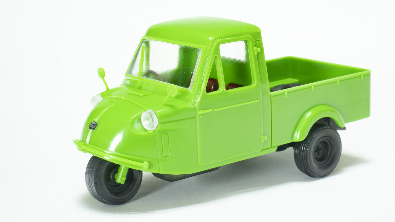 手のひらに載るオート三輪のプラモ -アリイ 1/32 ダイハツ・ミゼット