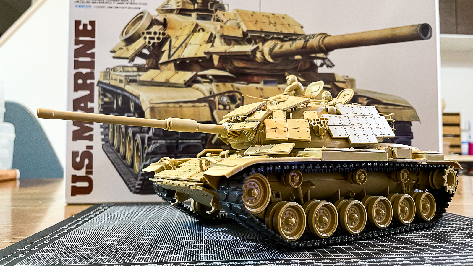 最高の箱絵の中には最高のプラモが入っていました。／「タミヤ 1/35