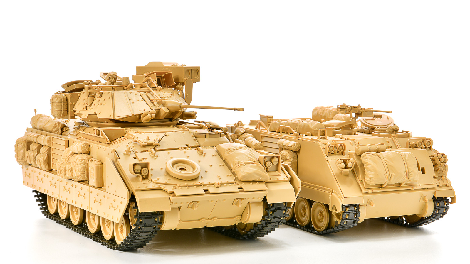 花金だ！仕事帰りに買うプラモ。プラモも実車もレジェンド級！ 荷物