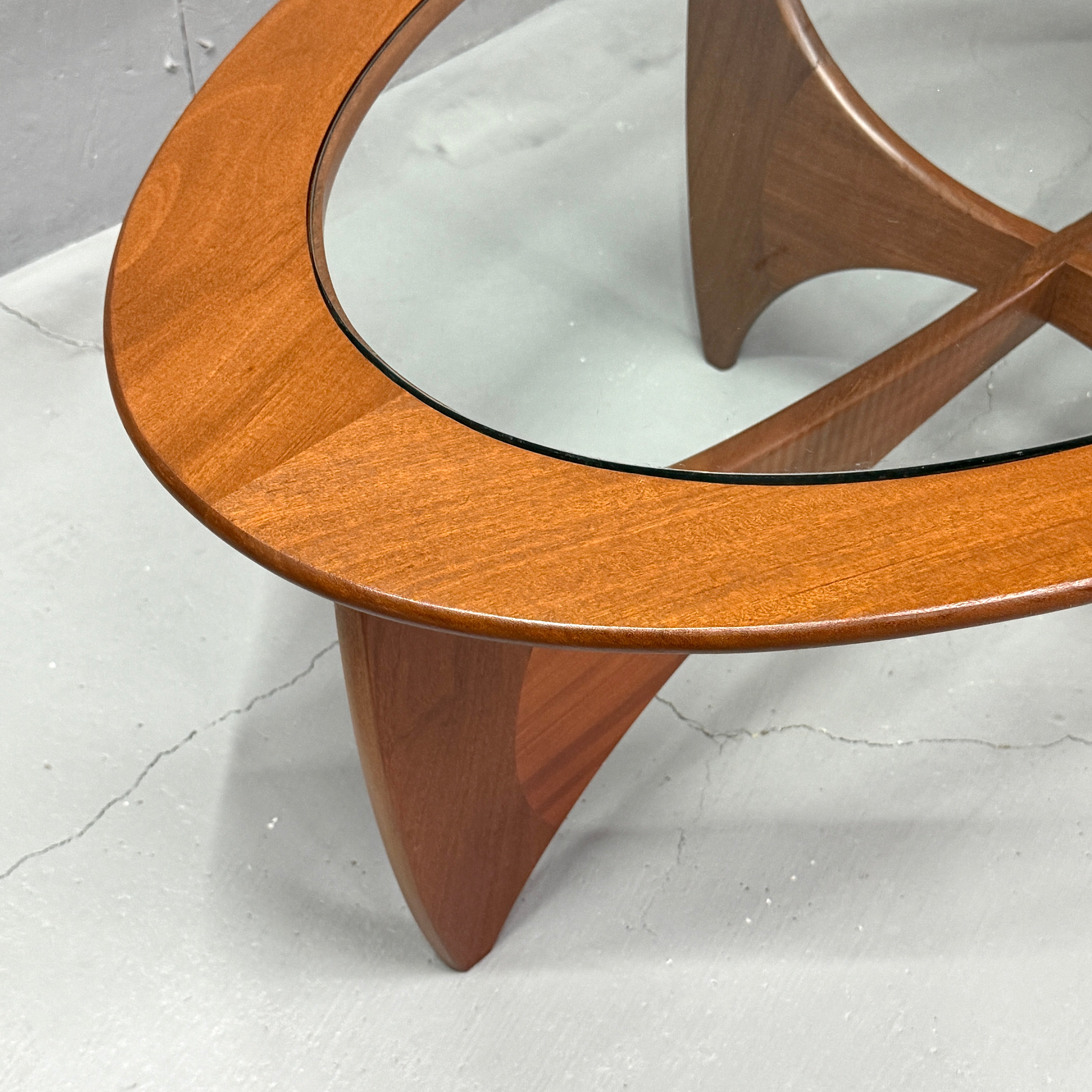 G-PLAN(ジープラン) / ASTRO OVAL COFFEE TABLE アストロ オーバル