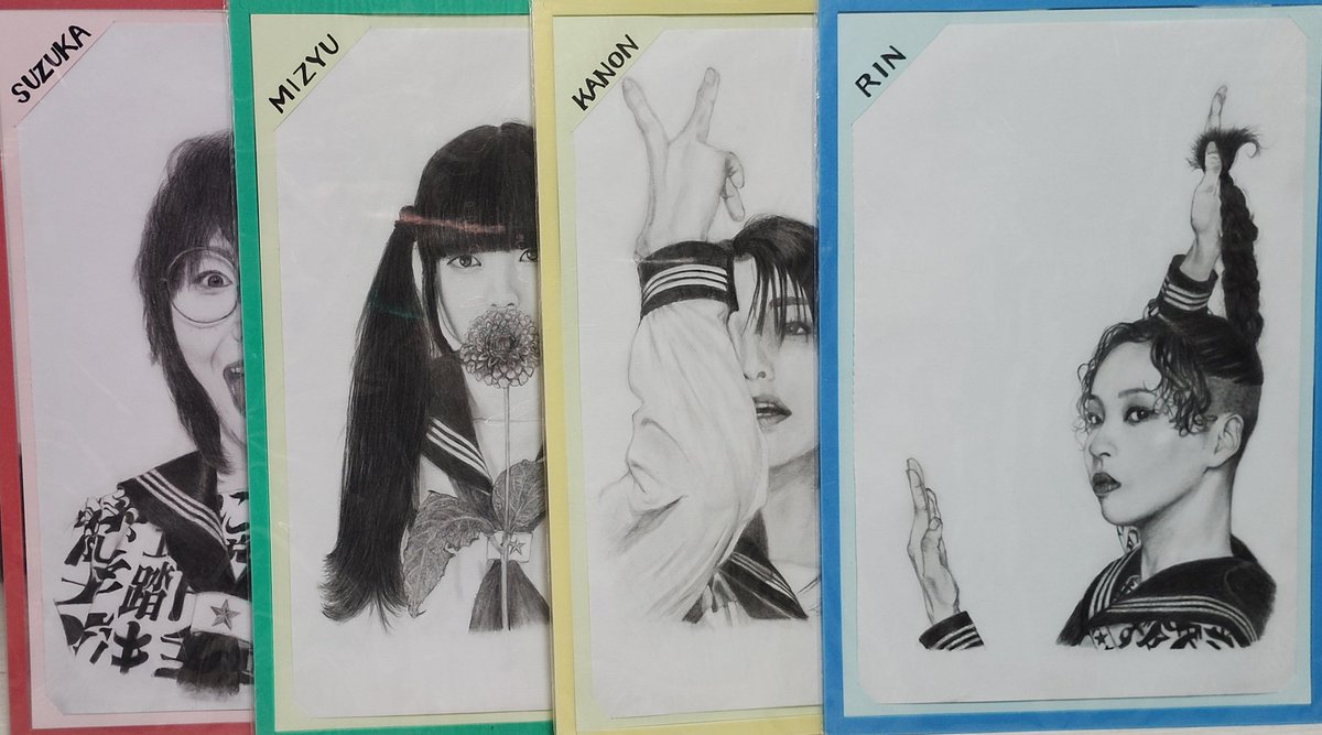 新しい学校はすゝむツアー 大阪公演で私の上げている鉛筆画の原画達と