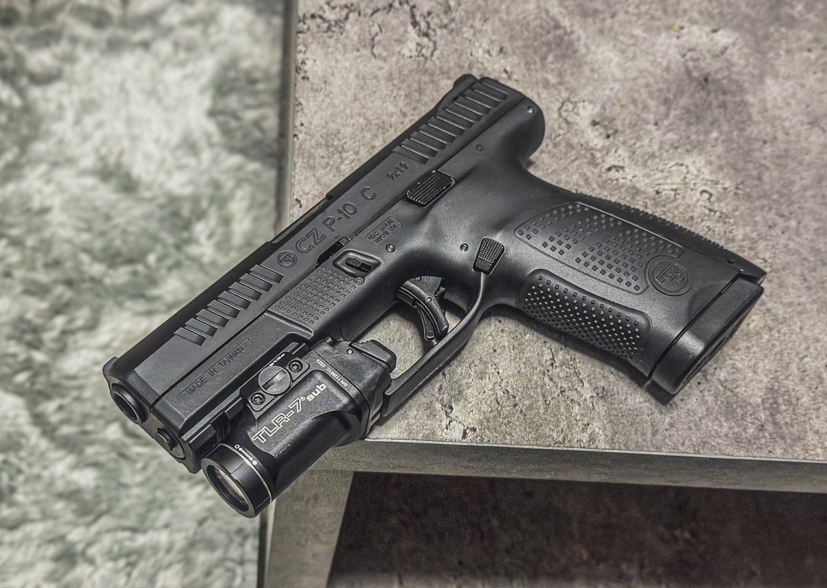 ASG CZ P-10C 限定樹脂スライドJP Ver フロン動作のガスブロなのに