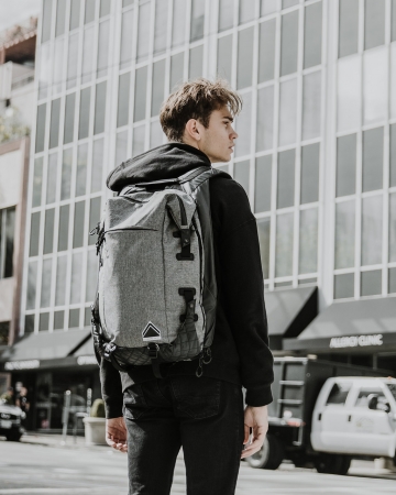 Standard Pacific】完売が続く「フィールドリュックサック」の大人気