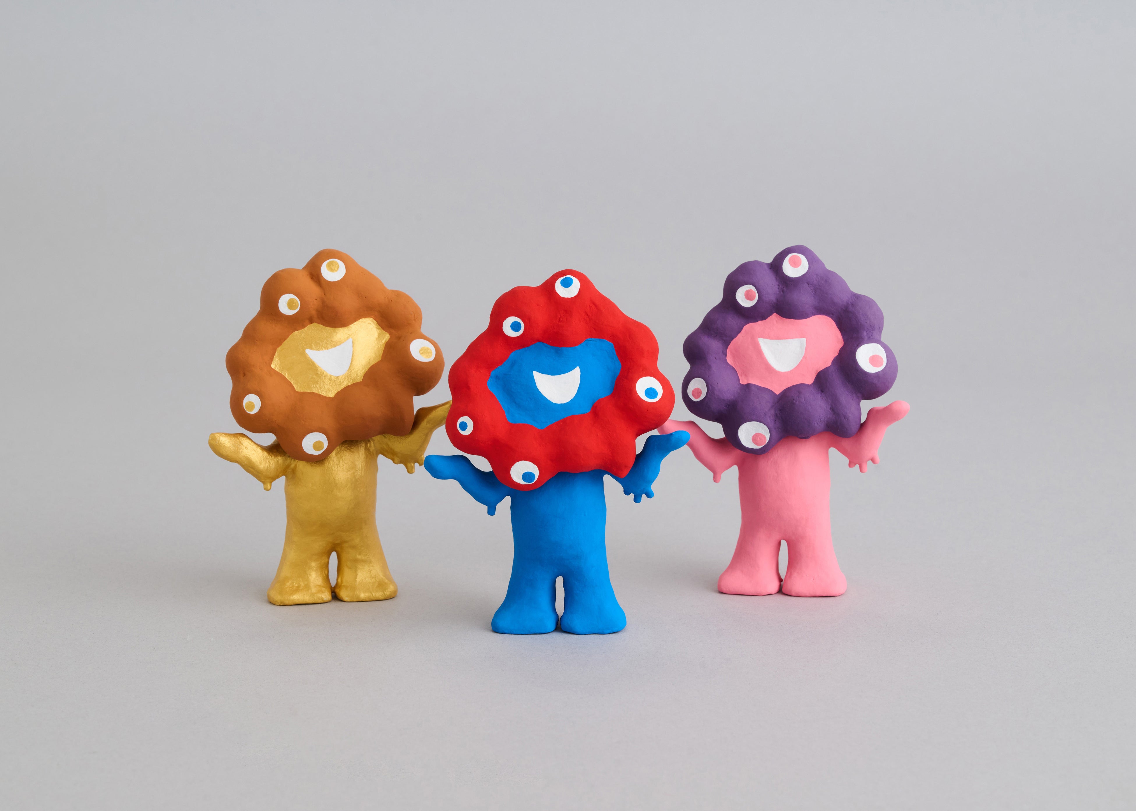 大阪・関西万博】だるまに豆皿、お