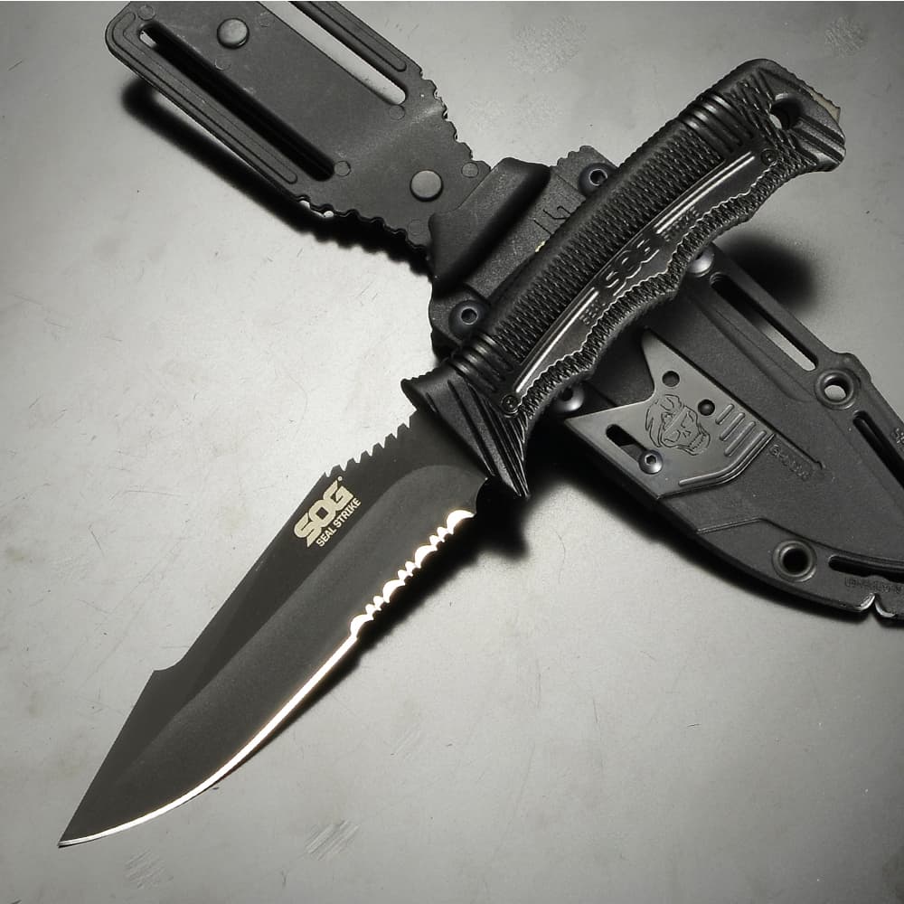 SOG アウトドアナイフ Seal Strike デラックスナイロンシース SS1003