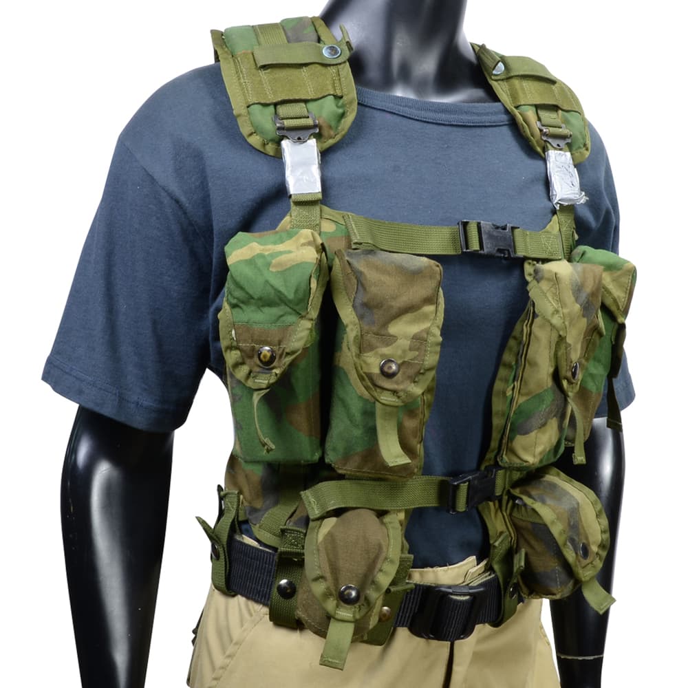 米軍放出品 タクティカルベスト 初期型 LBV ウッドランド迷彩