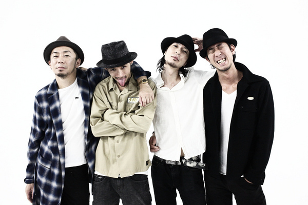 The BONEZ、新ギタリストとして中尾宣弘（ex.RIZE）の加入を発表 (2013