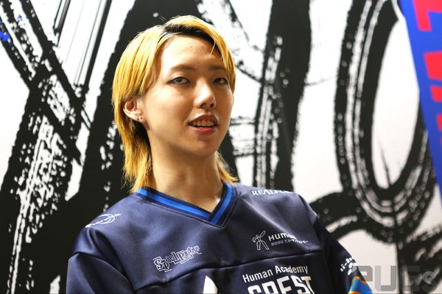 ストリーマーとしても大人気「𝑮𝑶𝑵 𝑴𝑨𝑪𝑯𝑰𝑵𝑬…」がプロを続ける